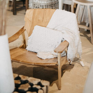 ARMCHAIR006