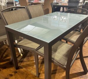 Outside Dining Table009